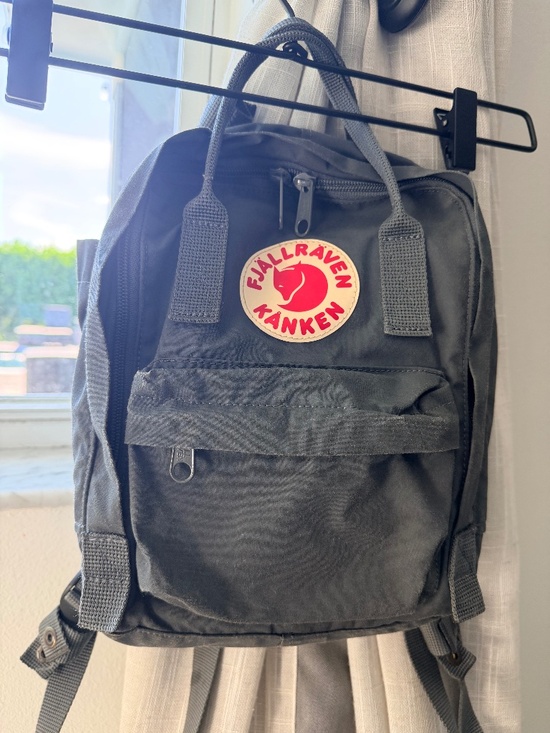 Fjällräven Kånken Mini Backpack Black Classic School Travel Bag